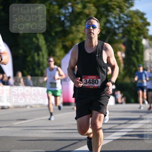 07.09.2025 - BARMER Alsterlauf Dr. Thomas Lammeyer http://msf.ph/oto/8707081 07.09.2025 09:26:26 Laufen 136, 3480 meine-sportfotos.de