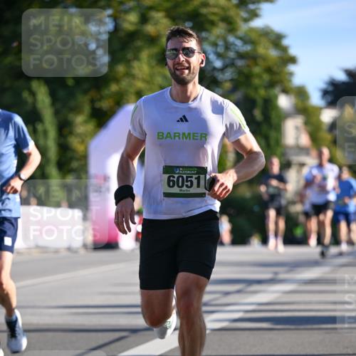 07.09.2025 - BARMER Alsterlauf Dr. Thomas Lammeyer http://msf.ph/oto/8707104 07.09.2025 09:26:31 Laufen 136, 6051 meine-sportfotos.de