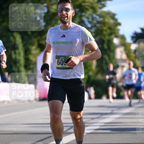 07.09.2025 - BARMER Alsterlauf Dr. Thomas Lammeyer http://msf.ph/oto/8707105 07.09.2025 09:26:31 Laufen 36, 60 meine-sportfotos.de