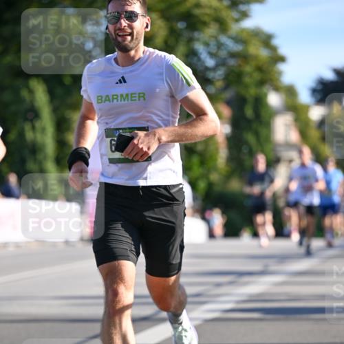 07.09.2025 - BARMER Alsterlauf Dr. Thomas Lammeyer http://msf.ph/oto/8707106 07.09.2025 09:26:31 Laufen 6 meine-sportfotos.de