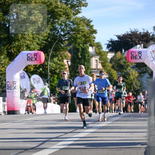 07.09.2025 - BARMER Alsterlauf Dr. Thomas Lammeyer http://msf.ph/oto/8707110 07.09.2025 09:26:33 Laufen 842, 2869, 3458, 6120 meine-sportfotos.de