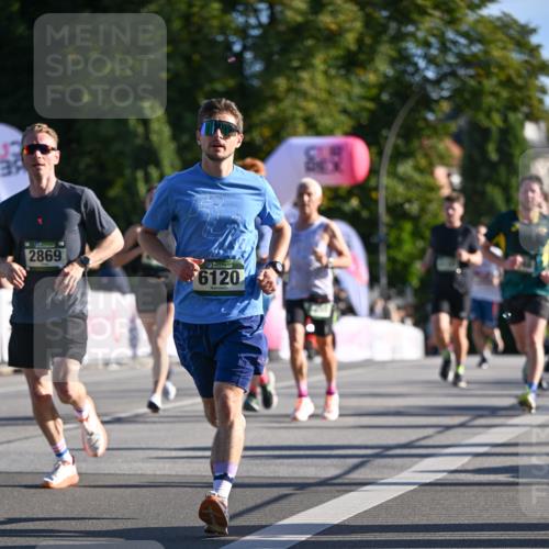 07.09.2025 - BARMER Alsterlauf Dr. Thomas Lammeyer http://msf.ph/oto/8707136 07.09.2025 09:26:37 Laufen 2869, 6120 meine-sportfotos.de