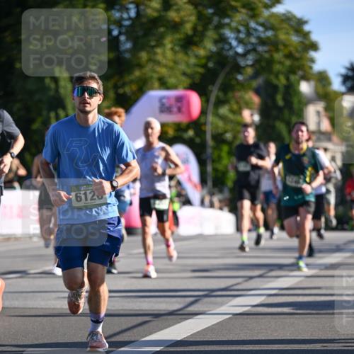 07.09.2025 - BARMER Alsterlauf Dr. Thomas Lammeyer http://msf.ph/oto/8707137 07.09.2025 09:26:37 Laufen 612 meine-sportfotos.de