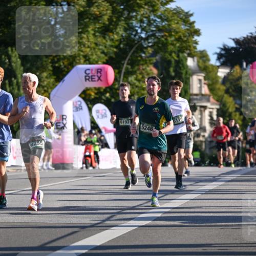 07.09.2025 - BARMER Alsterlauf Dr. Thomas Lammeyer http://msf.ph/oto/8707141 07.09.2025 09:26:38 Laufen 8255, 6193, 6116, 5246 meine-sportfotos.de