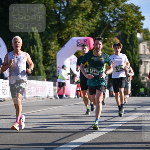 07.09.2025 - BARMER Alsterlauf Dr. Thomas Lammeyer http://msf.ph/oto/8707146 07.09.2025 09:26:39 Laufen 8255, 93, 5246, 6116 meine-sportfotos.de