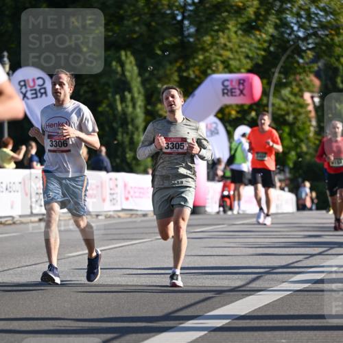 07.09.2025 - BARMER Alsterlauf Dr. Thomas Lammeyer http://msf.ph/oto/8707164 07.09.2025 09:26:42 Laufen 3306, 3305 meine-sportfotos.de