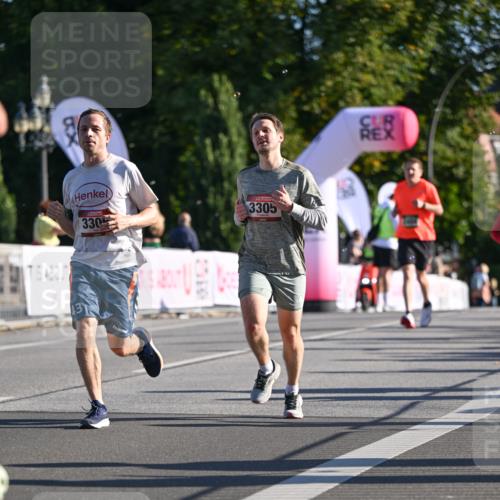 07.09.2025 - BARMER Alsterlauf Dr. Thomas Lammeyer http://msf.ph/oto/8707165 07.09.2025 09:26:42 Laufen 330, 3, 3305 meine-sportfotos.de