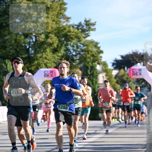 07.09.2025 - BARMER Alsterlauf Dr. Thomas Lammeyer http://msf.ph/oto/8707239 07.09.2025 09:27:03 Laufen 438, 5288, 13, 034 meine-sportfotos.de