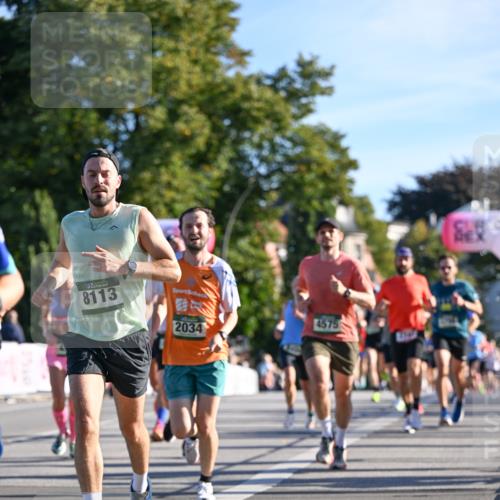 07.09.2025 - BARMER Alsterlauf Dr. Thomas Lammeyer http://msf.ph/oto/8707248 07.09.2025 09:27:04 Laufen 8113, 2034, 4575 meine-sportfotos.de