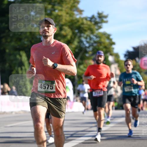 07.09.2025 - BARMER Alsterlauf Dr. Thomas Lammeyer http://msf.ph/oto/8707260 07.09.2025 09:27:06 Laufen 4575, 2742 meine-sportfotos.de
