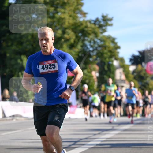 07.09.2025 - BARMER Alsterlauf Dr. Thomas Lammeyer http://msf.ph/oto/8707284 07.09.2025 09:27:10 Laufen 36, 4925 meine-sportfotos.de
