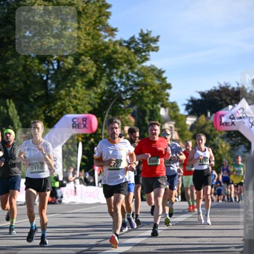 07.09.2025 - BARMER Alsterlauf Dr. Thomas Lammeyer http://msf.ph/oto/8707347 07.09.2025 09:27:22 Laufen 5150, 4985, 5727, 599, 59, 4548 meine-sportfotos.de