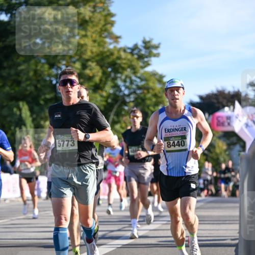 07.09.2025 - BARMER Alsterlauf Dr. Thomas Lammeyer http://msf.ph/oto/8707418 07.09.2025 09:27:37 Laufen 5773, 8440 meine-sportfotos.de