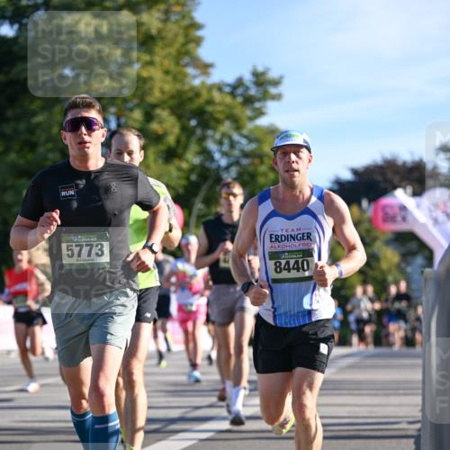 07.09.2025 - BARMER Alsterlauf Dr. Thomas Lammeyer http://msf.ph/oto/8707420 07.09.2025 09:27:37 Laufen 36, 5773, 8440 meine-sportfotos.de