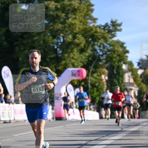 07.09.2025 - BARMER Alsterlauf Dr. Thomas Lammeyer http://msf.ph/oto/8707455 07.09.2025 09:27:48 Laufen 6163, 64 meine-sportfotos.de