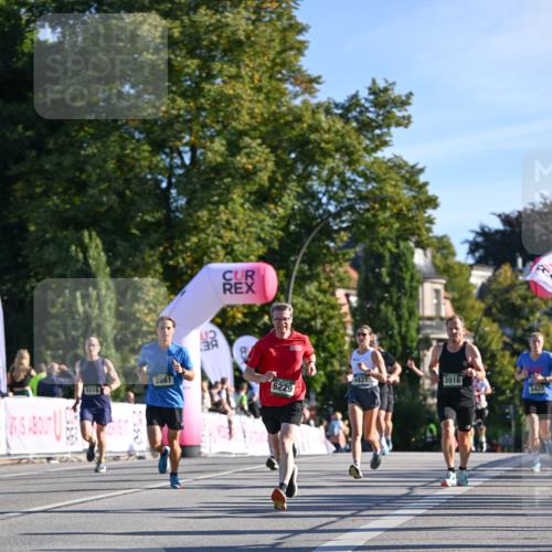 07.09.2025 - BARMER Alsterlauf Dr. Thomas Lammeyer http://msf.ph/oto/8707463 07.09.2025 09:27:50 Laufen 3981, 6229, 4821, 3916, 5423, 54 meine-sportfotos.de