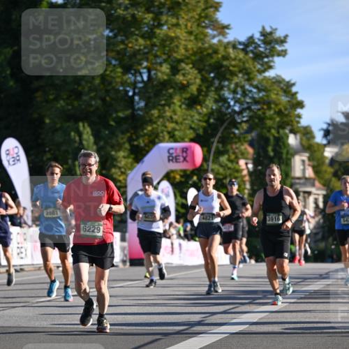 07.09.2025 - BARMER Alsterlauf Dr. Thomas Lammeyer http://msf.ph/oto/8707473 07.09.2025 09:27:51 Laufen 39, 3981, 4821, 3916, 542, 6229 meine-sportfotos.de