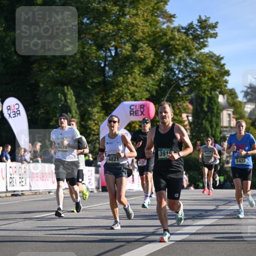 07.09.2025 - BARMER Alsterlauf Dr. Thomas Lammeyer http://msf.ph/oto/8707479 07.09.2025 09:27:53 Laufen 6073, 3915, 4821, 4131, 5423, 54 meine-sportfotos.de