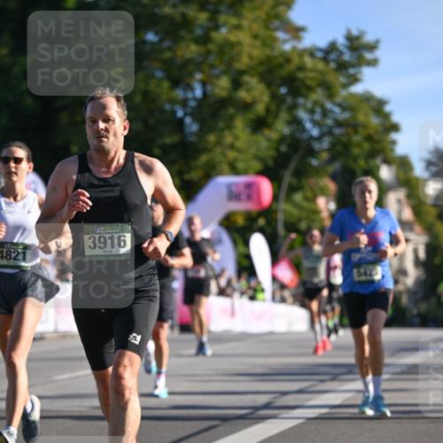 07.09.2025 - BARMER Alsterlauf Dr. Thomas Lammeyer http://msf.ph/oto/8707488 07.09.2025 09:27:54 Laufen 4821, 6, 3916, 5424 meine-sportfotos.de