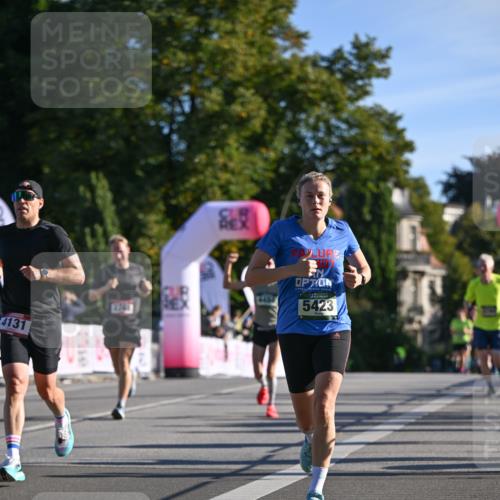 07.09.2025 - BARMER Alsterlauf Dr. Thomas Lammeyer http://msf.ph/oto/8707492 07.09.2025 09:27:55 Laufen 4131, 5423 meine-sportfotos.de