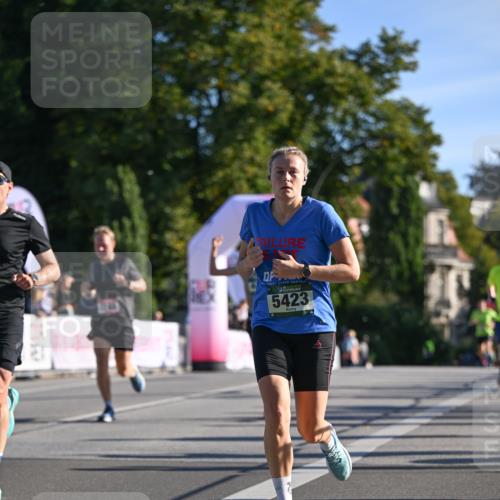 07.09.2025 - BARMER Alsterlauf Dr. Thomas Lammeyer http://msf.ph/oto/8707495 07.09.2025 09:27:55 Laufen 1346, 5423, 54 meine-sportfotos.de