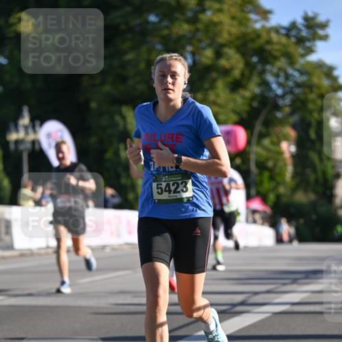 07.09.2025 - BARMER Alsterlauf Dr. Thomas Lammeyer http://msf.ph/oto/8707500 07.09.2025 09:27:56 Laufen 136, 5423 meine-sportfotos.de