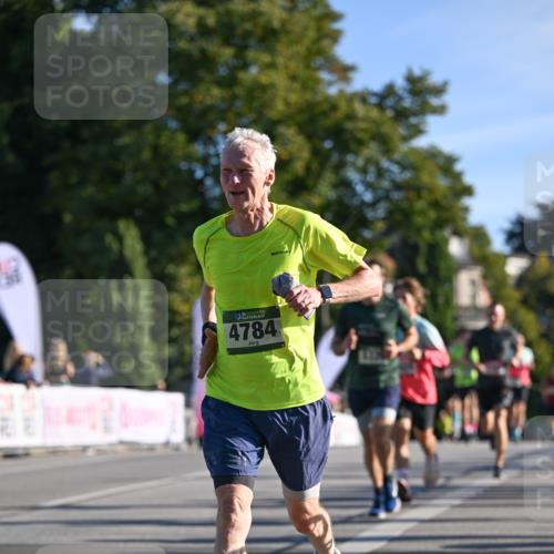 07.09.2025 - BARMER Alsterlauf Dr. Thomas Lammeyer http://msf.ph/oto/8707517 07.09.2025 09:28:00 Laufen 4784 meine-sportfotos.de