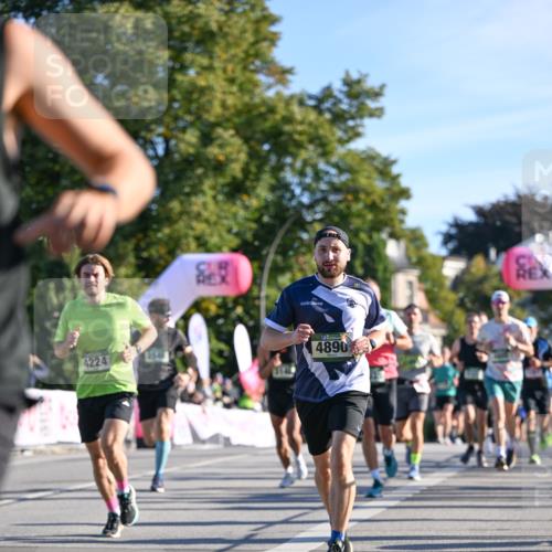 07.09.2025 - BARMER Alsterlauf Dr. Thomas Lammeyer http://msf.ph/oto/8707545 07.09.2025 09:28:06 Laufen 4224, 4890 meine-sportfotos.de