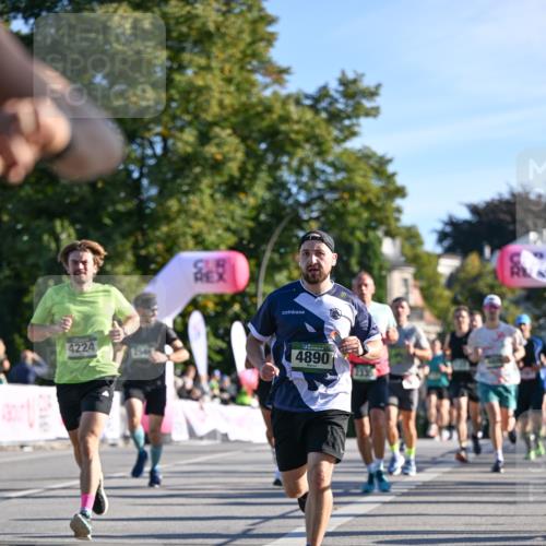 07.09.2025 - BARMER Alsterlauf Dr. Thomas Lammeyer http://msf.ph/oto/8707546 07.09.2025 09:28:06 Laufen 4224, 4890, 54 meine-sportfotos.de