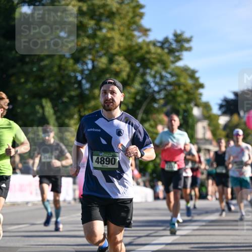 07.09.2025 - BARMER Alsterlauf Dr. Thomas Lammeyer http://msf.ph/oto/8707552 07.09.2025 09:28:07 Laufen 4890 meine-sportfotos.de