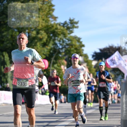 07.09.2025 - BARMER Alsterlauf Dr. Thomas Lammeyer http://msf.ph/oto/8707562 07.09.2025 09:28:09 Laufen 2335, 4805, 2357 meine-sportfotos.de
