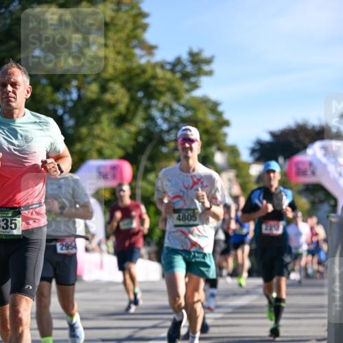07.09.2025 - BARMER Alsterlauf Dr. Thomas Lammeyer http://msf.ph/oto/8707565 07.09.2025 09:28:09 Laufen 335, 2954, 4805, 2312 meine-sportfotos.de