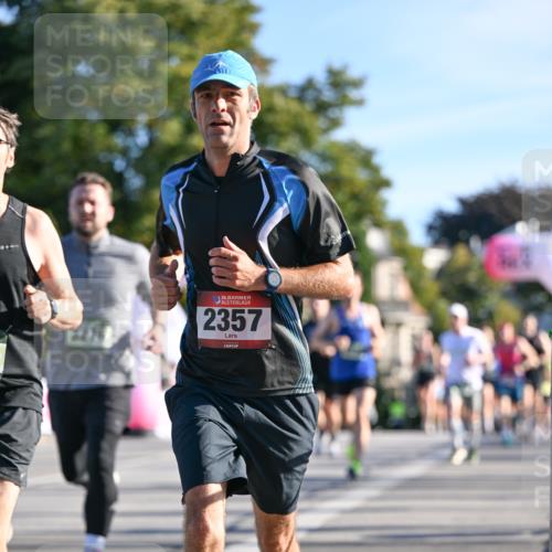 07.09.2025 - BARMER Alsterlauf Dr. Thomas Lammeyer http://msf.ph/oto/8707578 07.09.2025 09:28:11 Laufen 3276, 36, 2357 meine-sportfotos.de