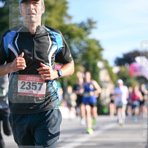 07.09.2025 - BARMER Alsterlauf Dr. Thomas Lammeyer http://msf.ph/oto/8707581 07.09.2025 09:28:12 Laufen 10, 36, 2357, 44 meine-sportfotos.de