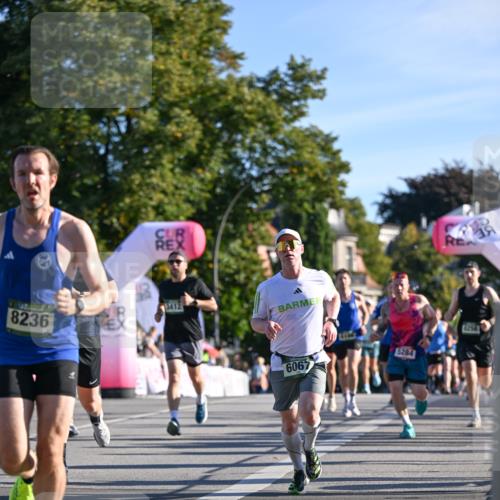 07.09.2025 - BARMER Alsterlauf Dr. Thomas Lammeyer http://msf.ph/oto/8707592 07.09.2025 09:28:14 Laufen 8236, 6067, 5284 meine-sportfotos.de