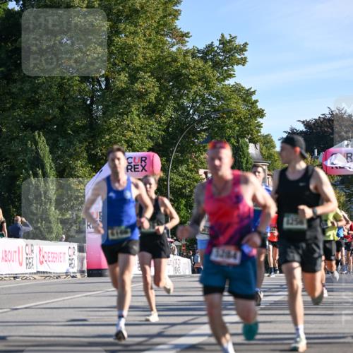 07.09.2025 - BARMER Alsterlauf Dr. Thomas Lammeyer http://msf.ph/oto/8707607 07.09.2025 09:28:17 Laufen 610, 5284 meine-sportfotos.de