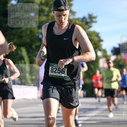 07.09.2025 - BARMER Alsterlauf Dr. Thomas Lammeyer http://msf.ph/oto/8707618 07.09.2025 09:28:19 Laufen 136, 5, 8256 meine-sportfotos.de
