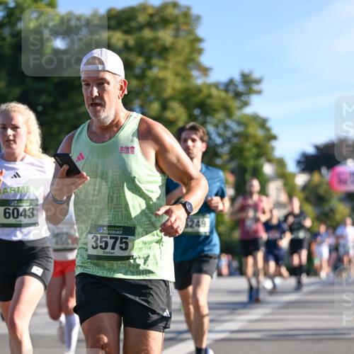 07.09.2025 - BARMER Alsterlauf Dr. Thomas Lammeyer http://msf.ph/oto/8707699 07.09.2025 09:28:37 Laufen 6043, 783575, 249 meine-sportfotos.de