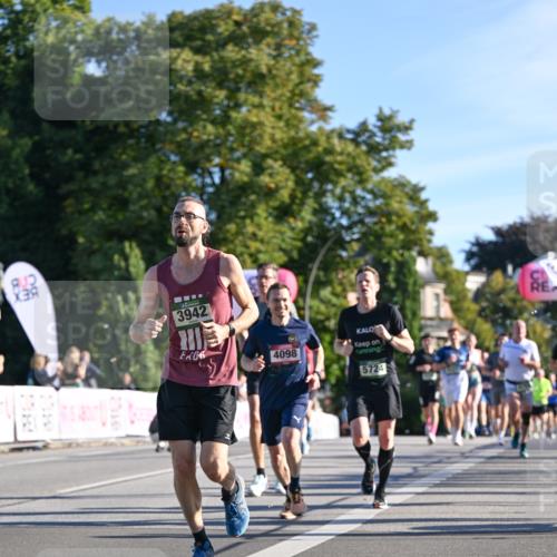 07.09.2025 - BARMER Alsterlauf Dr. Thomas Lammeyer http://msf.ph/oto/8707717 07.09.2025 09:28:40 Laufen 39, 3942, 4098, 5724, 59 meine-sportfotos.de