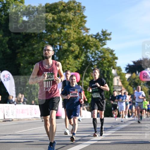 07.09.2025 - BARMER Alsterlauf Dr. Thomas Lammeyer http://msf.ph/oto/8707718 07.09.2025 09:28:40 Laufen 39, 942, 4098, 5724 meine-sportfotos.de