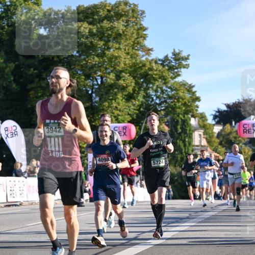 07.09.2025 - BARMER Alsterlauf Dr. Thomas Lammeyer http://msf.ph/oto/8707719 07.09.2025 09:28:41 Laufen 3942, 4098, 5724, 54, 4754 meine-sportfotos.de