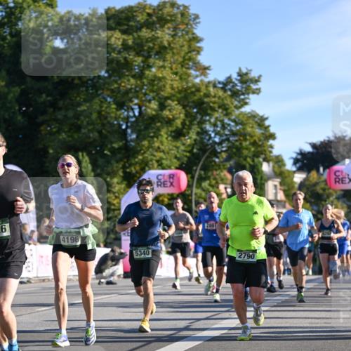 07.09.2025 - BARMER Alsterlauf Dr. Thomas Lammeyer http://msf.ph/oto/8707785 07.09.2025 09:28:51 Laufen 26, 4196, 5340, 2891, 2790, 59 meine-sportfotos.de