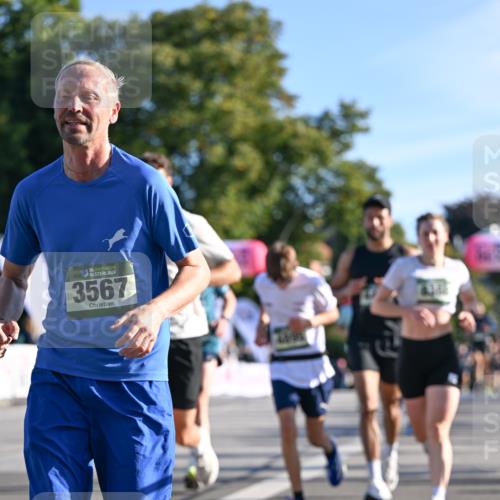 07.09.2025 - BARMER Alsterlauf Dr. Thomas Lammeyer http://msf.ph/oto/8707837 07.09.2025 09:29:00 Laufen 36, 3567, 44, 7016 meine-sportfotos.de