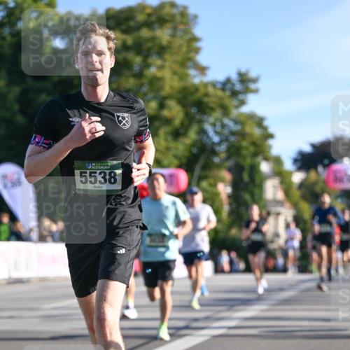 07.09.2025 - BARMER Alsterlauf Dr. Thomas Lammeyer http://msf.ph/oto/8707860 07.09.2025 09:29:04 Laufen 36, 5538 meine-sportfotos.de