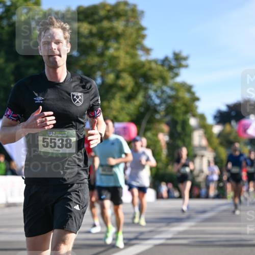 07.09.2025 - BARMER Alsterlauf Dr. Thomas Lammeyer http://msf.ph/oto/8707861 07.09.2025 09:29:04 Laufen 1036, 5538, 44 meine-sportfotos.de