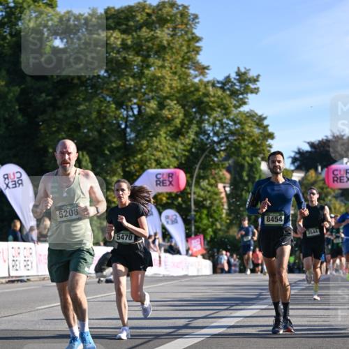 07.09.2025 - BARMER Alsterlauf Dr. Thomas Lammeyer http://msf.ph/oto/8707877 07.09.2025 09:29:07 Laufen 5208, 5470, 8454, 3544, 59 meine-sportfotos.de