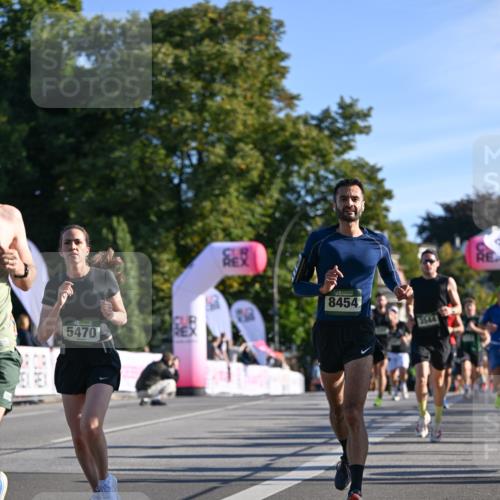 07.09.2025 - BARMER Alsterlauf Dr. Thomas Lammeyer http://msf.ph/oto/8707883 07.09.2025 09:29:08 Laufen 5470, 8454, 3544 meine-sportfotos.de