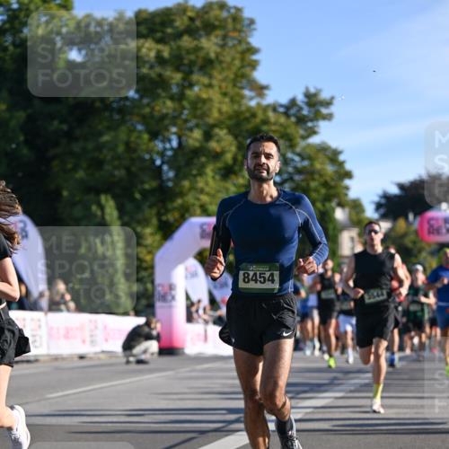 07.09.2025 - BARMER Alsterlauf Dr. Thomas Lammeyer http://msf.ph/oto/8707886 07.09.2025 09:29:08 Laufen 8454 meine-sportfotos.de