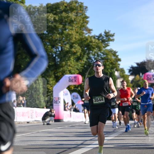 07.09.2025 - BARMER Alsterlauf Dr. Thomas Lammeyer http://msf.ph/oto/8707895 07.09.2025 09:29:10 Laufen 3544, 2253, 39 meine-sportfotos.de