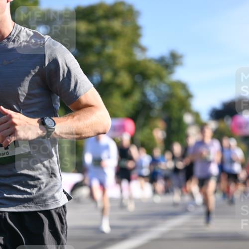 07.09.2025 - BARMER Alsterlauf Dr. Thomas Lammeyer http://msf.ph/oto/8707941 07.09.2025 09:29:18 Laufen  meine-sportfotos.de